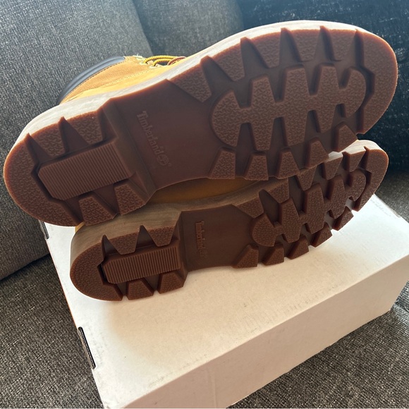 New without Box Men’s Timberland Wheat Nubuck Boots Size:10 - Picture 3 of 5